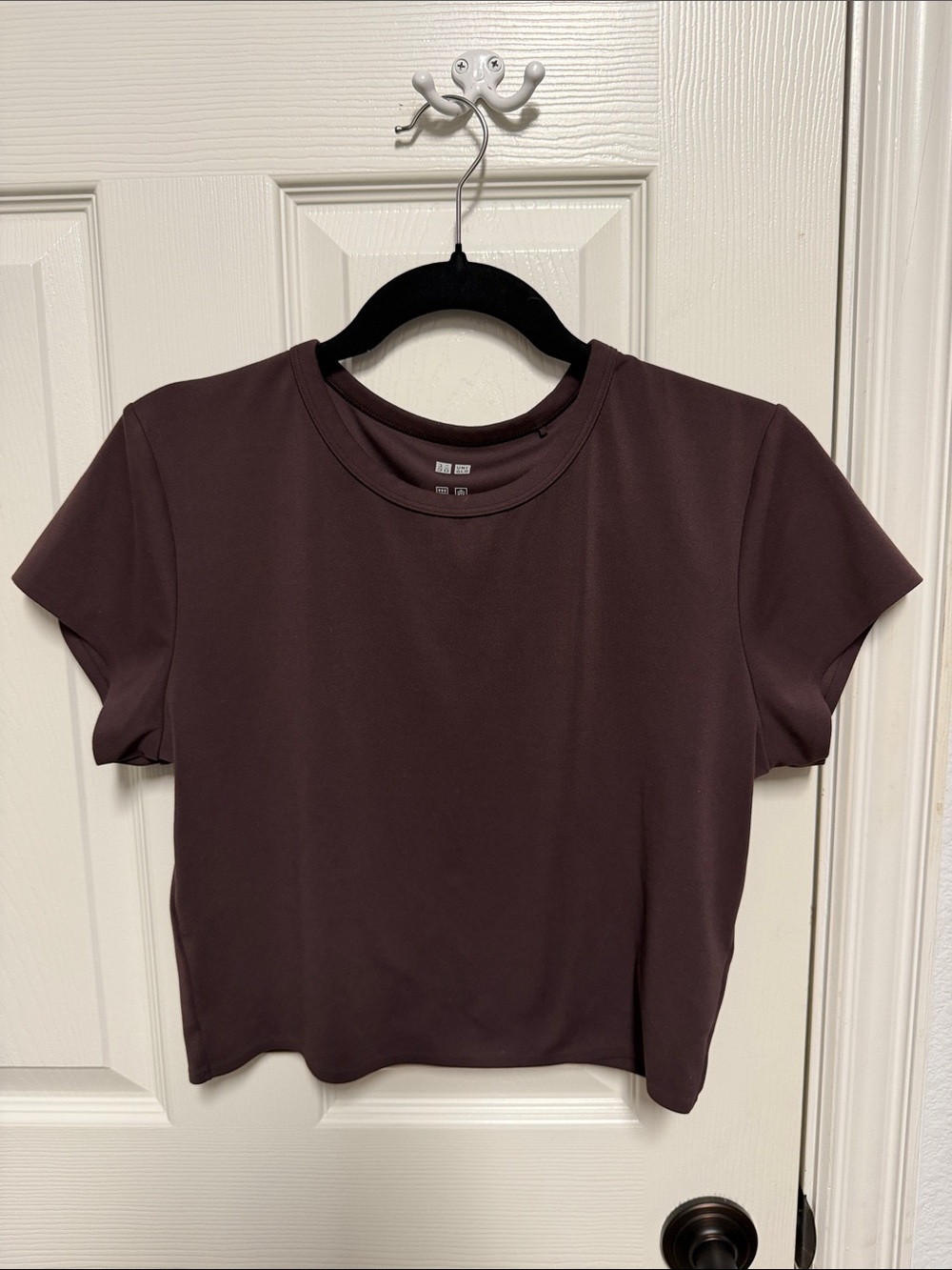 UNIQLO Woman’s Ultra Stretch Quick Dry Short Sleeve T-Shirt in Deep Brown